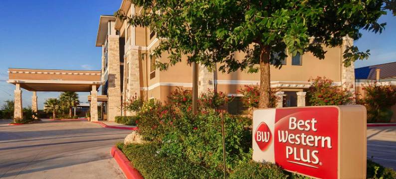 莱托贝斯特韦斯特优质套房酒店(Best Western Plus Lytle Inn  Suites)图片