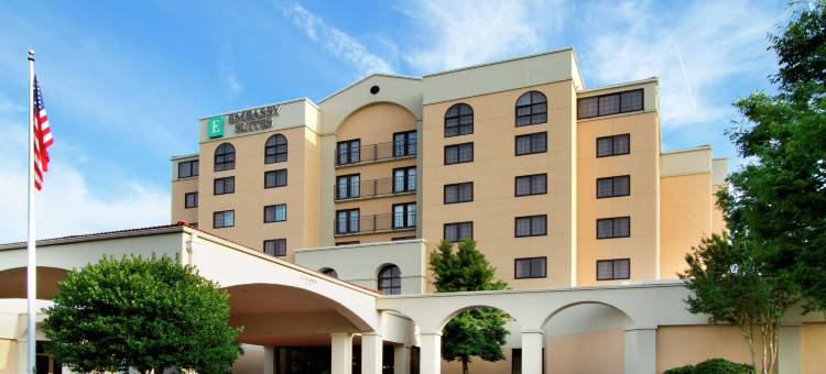 格林斯伯勒机场希尔顿安泊套房酒店(Embassy Suites by Hilton Greensboro Airport)图片