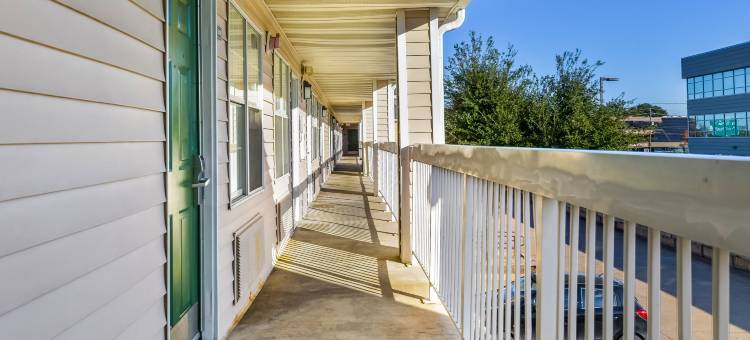 达拉斯北艾迪生收费公路霍姆汤公寓(HomeTowne Studios Dallas - North Addison/ Tollway)图片