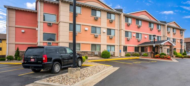 锡达拉皮兹南凯艺酒店(Quality Inn Cedar Rapids South)图片