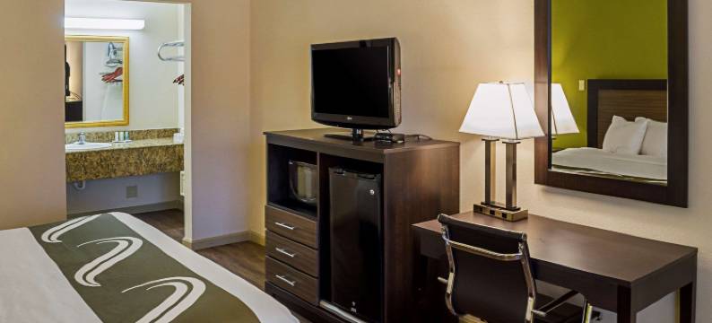 比洛克西海滩品质酒店(Quality Inn Biloxi Beach)图片