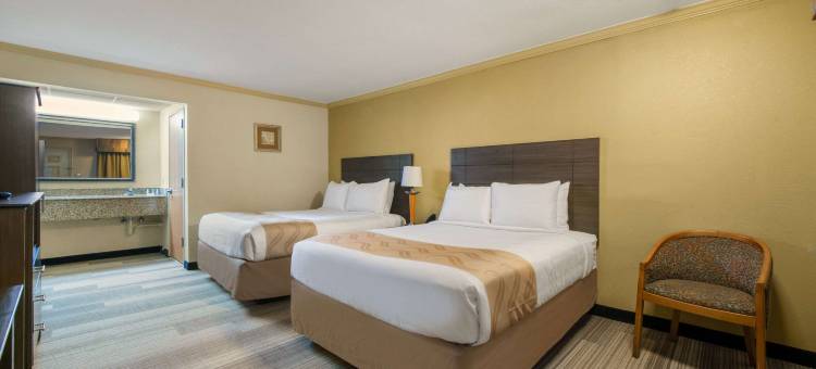 朱槿酒店＆套房(Hibiscus Inn & Suites)图片