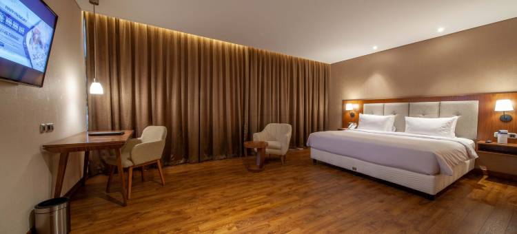 西布布尔阿文泽尔会议酒店(Avenzel Hotel & Convention Cibubur)图片