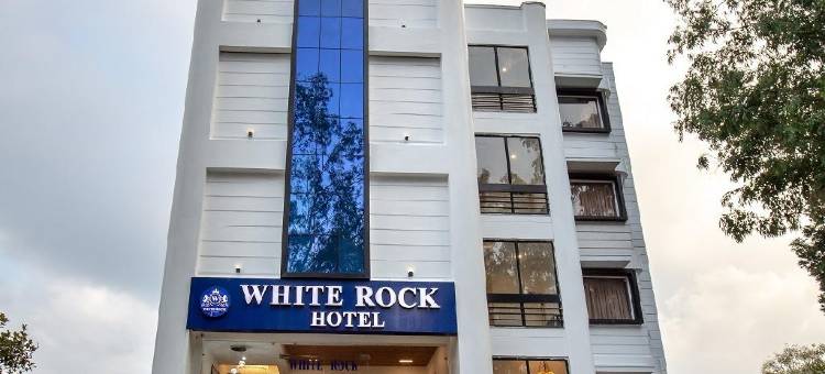 白石由孤独星酒店经营(Hotel White Rock by the Solitaire Hospitality)图片