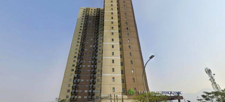 RedLiving Apartemen Tamansari Panoramic - Rasya Room图片