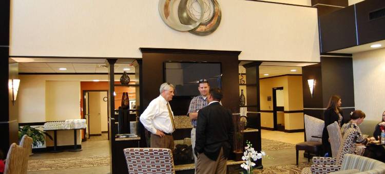 麦卡莱斯特希尔顿欢朋旅馆&套房酒店(Hampton Inn & Suites McAlester)图片