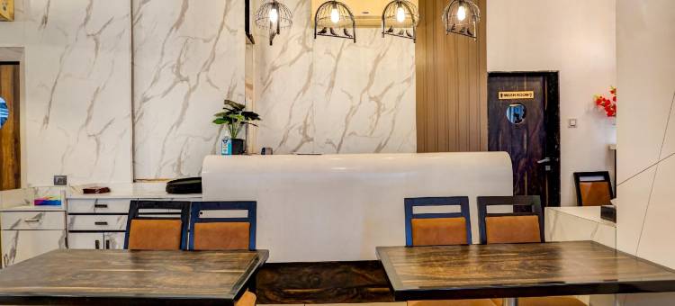 资本O 661富豪酒店(Super Townhouse Oak Regal Inn Near Sant Tukaram Nagar Metro Station)图片