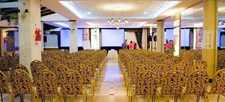 布宜诺斯艾利斯华美达酒店(Ramada Buenos Aires 维森特洛佩斯)(Ramada by Wyndham Buenos Aires)图片