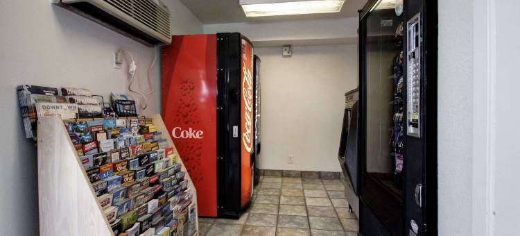 Super 8 by Wyndham Woods Cross/Salt Lake City North(Super 8 by Wyndham Woods Cross/Salt Lake City North)图片