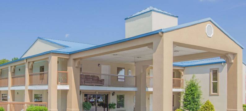 派恩布拉夫戴斯套房酒店(Days Inn & Suites by Wyndham Pine Bluff)图片