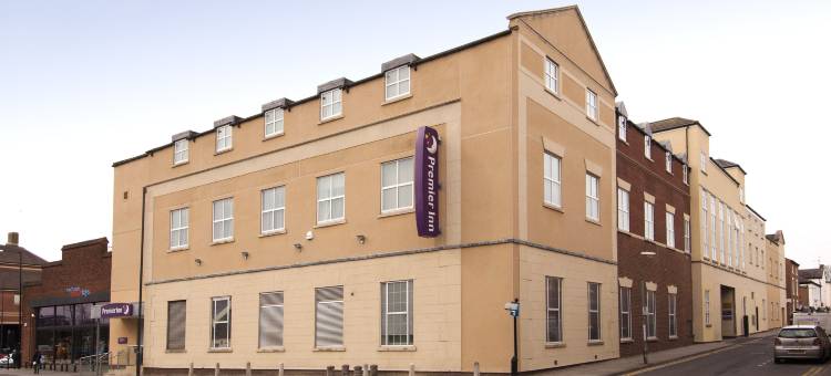 斯特拉特福埃文河中心普瑞米尔酒店(Premier Inn Stratford-Upon-Avon Central)图片