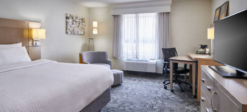 哥伦布市区万怡酒店(Courtyard Columbus Downtown)图片