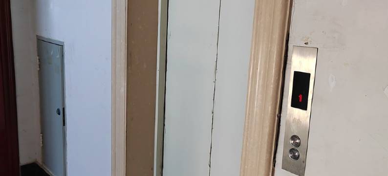 冰雨蓝嫣公寓(北西六路分店)图片