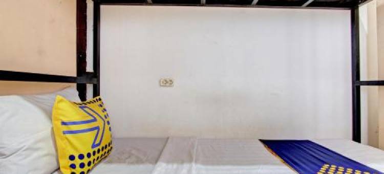 Hotel O Cindelaras B&b Bunk Bed图片