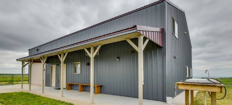 隐蔽的内布拉斯加度假屋：距麦康诺湖2英里(Secluded Nebraska Getaway 2 Mi to Lake McConaughy)图片