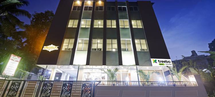 Treebo Pushpak 距离乔塔尼卡拉寺500米(Treebo Pushpak 500 Mtrs from Chottanikkara Temple)图片