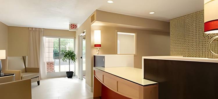 路易斯维尔杰佛逊顿美茵斯坦套房酒店(MainStay Suites Louisville Jeffersontown)图片