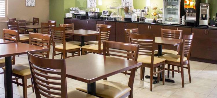 舒眠酒店及套房哥伦布州立大学附近 - 摩尔堡地区(Sleep Inn & Suites Near Columbus - State University Area)图片