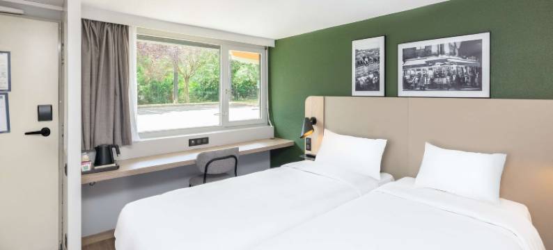 贝桑松西部法里恩城堡康铂酒店(Hotel Campanile Nature - Besançon Ouest Chateaufarine)图片