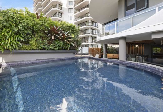 Breeze Mooloolaba Hotel Overview