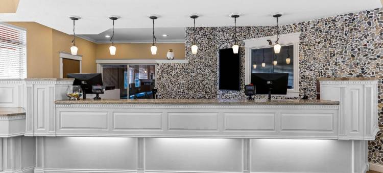 港泉贝斯特韦斯特酒店(Best Western of Harbor Springs)图片