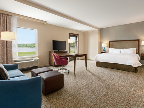 希尔顿欢朋酒店-彭杨