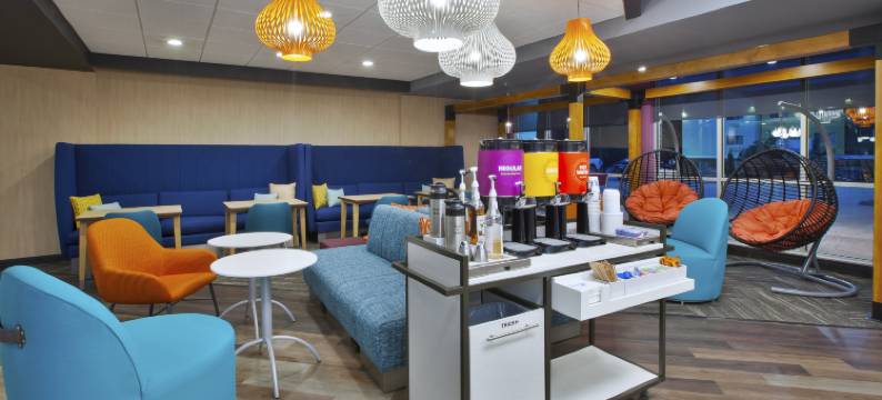 杰克逊希尔顿Tru酒店(Tru by Hilton Jackson, MI)图片