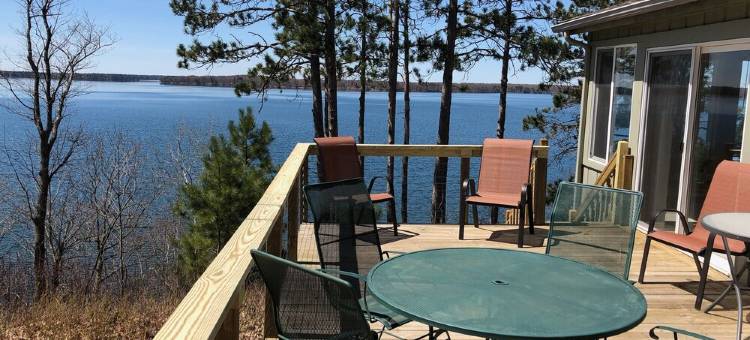 海沃德，威斯康星-Round Lake壮丽景观家庭友好型乡村别墅(Family Friendly Cottage w/Spectacular Views of Round Lake-Hayward, WI)图片