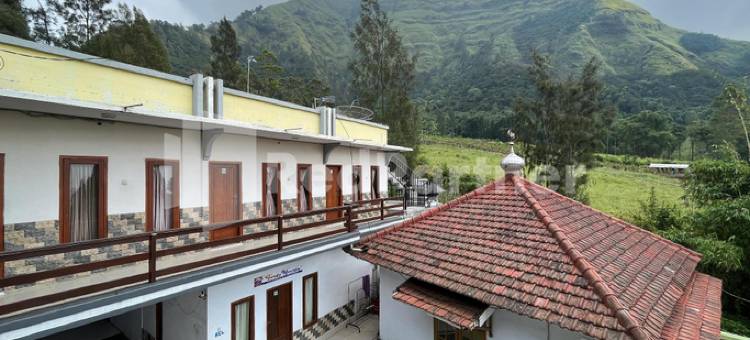 家庭民宿沙丽亚婆罗摩合伙红门酒店(Family Homestay Syariah Bromo Mitra RedDoorz)图片