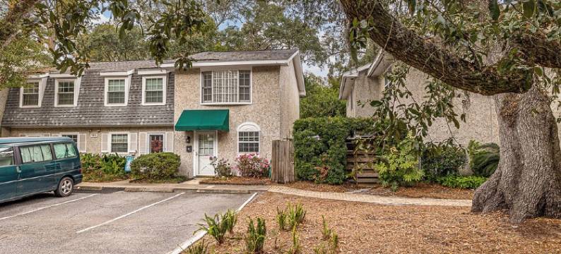 Charming Ssi Bungalow in the Heart of Pier Village! Park and Walk Everywhere图片