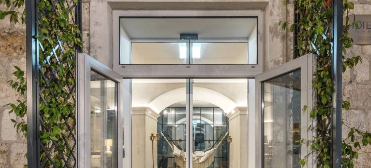 里瓦赫瓦尔游艇海港酒店(Riva Marina Hvar Hotel)图片