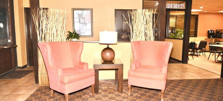 新港财富酒店及套房(Fortune Inn & Suites)图片