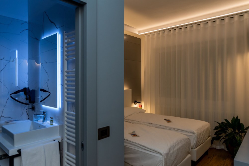 Hotel Shangri-La Over view