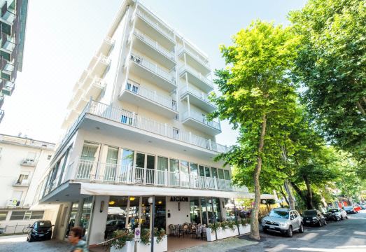 Hotel AiglonHotel Overview