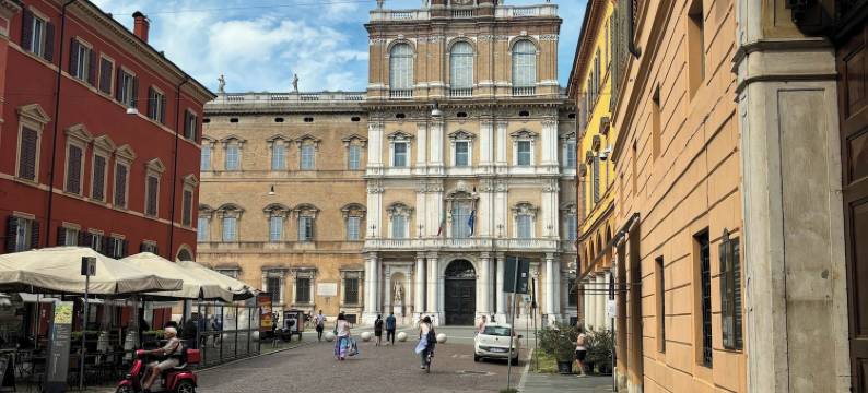 法里尼房子 - 摩德纳的公寓(Farini House)图片