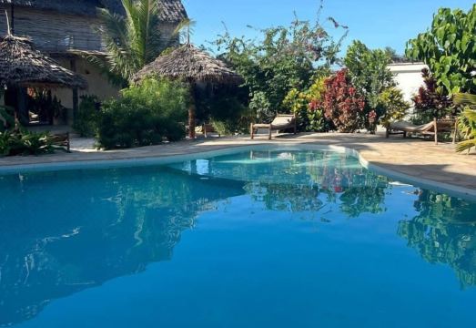 The Garden Hotel Overview