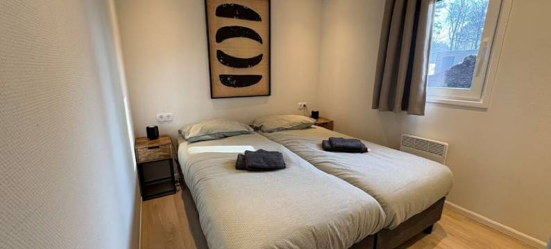 健康小屋 热水浴缸(Wellness Lodge Hottub)图片