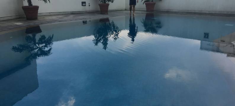 布拉加城市步行公寓的华丽经典2居室(Gorgeous & Classic 2Br at Braga City Walk Apartment)图片