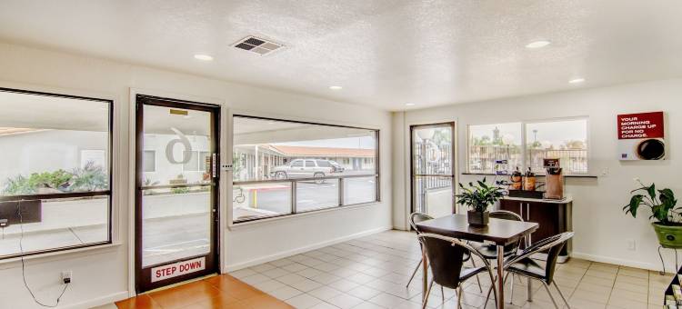加利福尼亚曼特卡 6 号汽车旅馆(Motel 6 Manteca, CA)图片