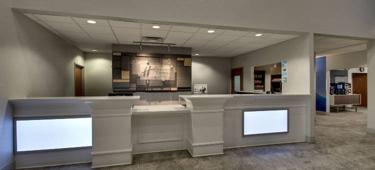 Holiday Inn Express & Suites Chicago North-Waukegan-Gurnee图片