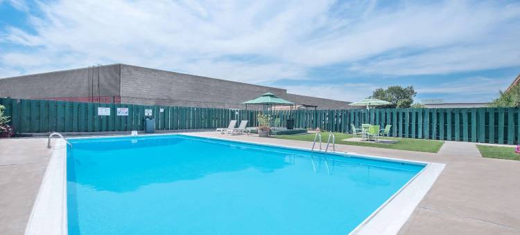 西拉皮德城温德姆戴斯酒店(Days Inn by Wyndham West Rapid City)图片