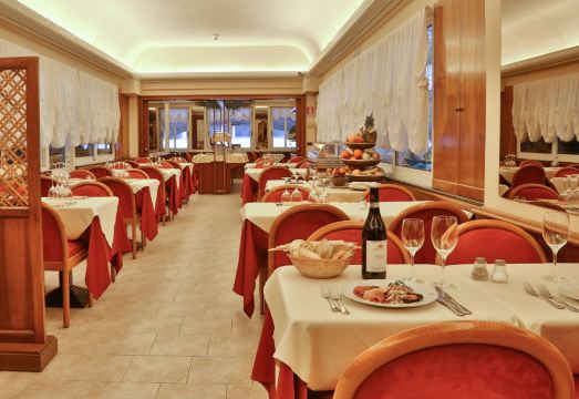 Best Western Hotel Moderno Verdi Hotel Overview