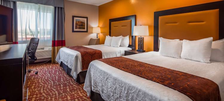 西锡安贝斯特韦斯特优质酒店(Best Western Plus Zion West Hotel)图片