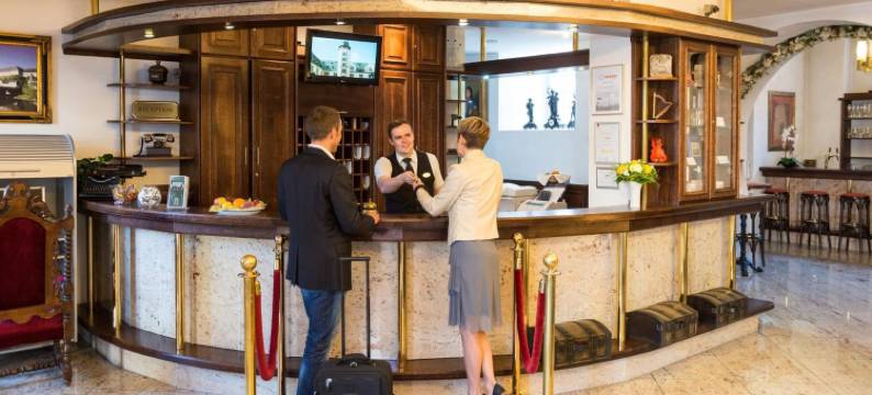 威尔堡施罗斯酒店(Schlosshotel Weilburg)图片