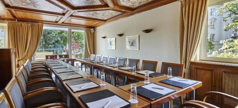卡斯塔尼亚别墅酒店(Bernstein Hotel Villa Kastania)图片