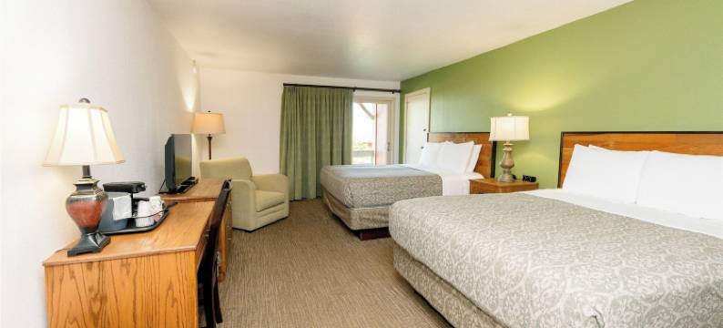 布朗乡村酒店(Brown County Inn)图片