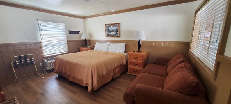 克恩维尔旅馆(Kernville Inn)图片