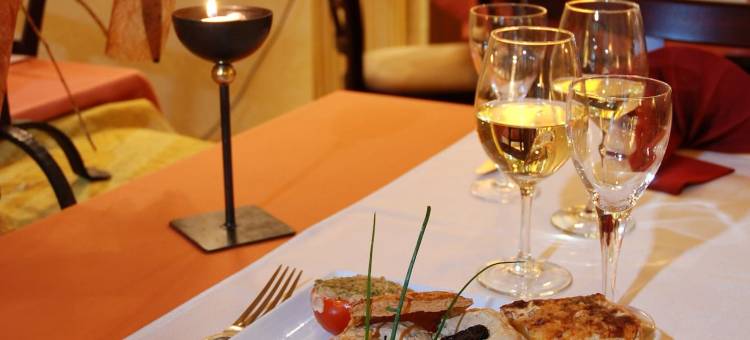 卡普欣斯之家酒店(Logis Hôtel Restaurant les Capucins)图片