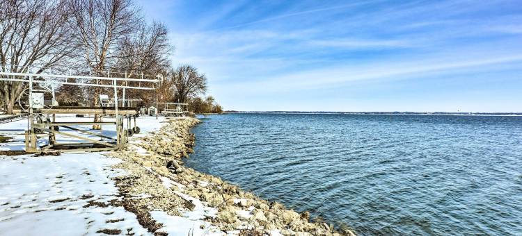 带火坑和码头的比弗湖度假胜地！(Beaver DAM Lake Retreat w/ Fire Pit & Dock!)图片
