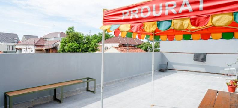 红多兹酒店-近太平洋购物中心2(RedDoorz Near Pacific Mall Tegal 2)图片